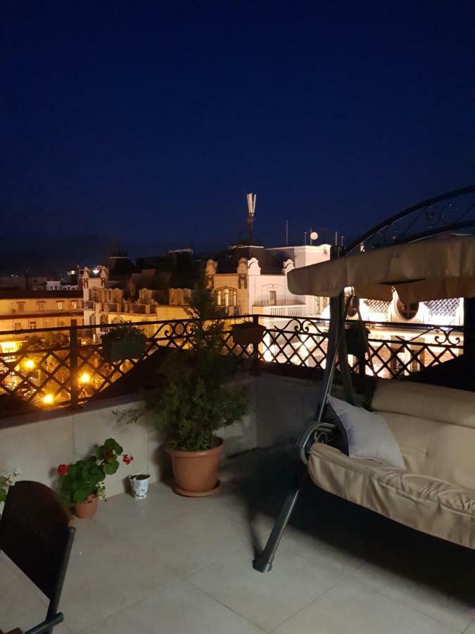 Piazza Batumi Guesthouse Exteriér fotografie